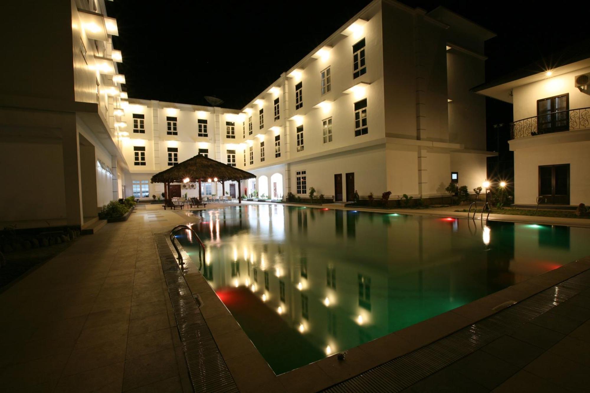 Hotel The Ramelau Dili Esterno foto
