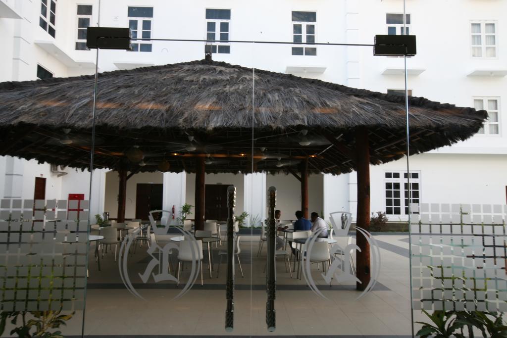 Hotel The Ramelau Dili Esterno foto